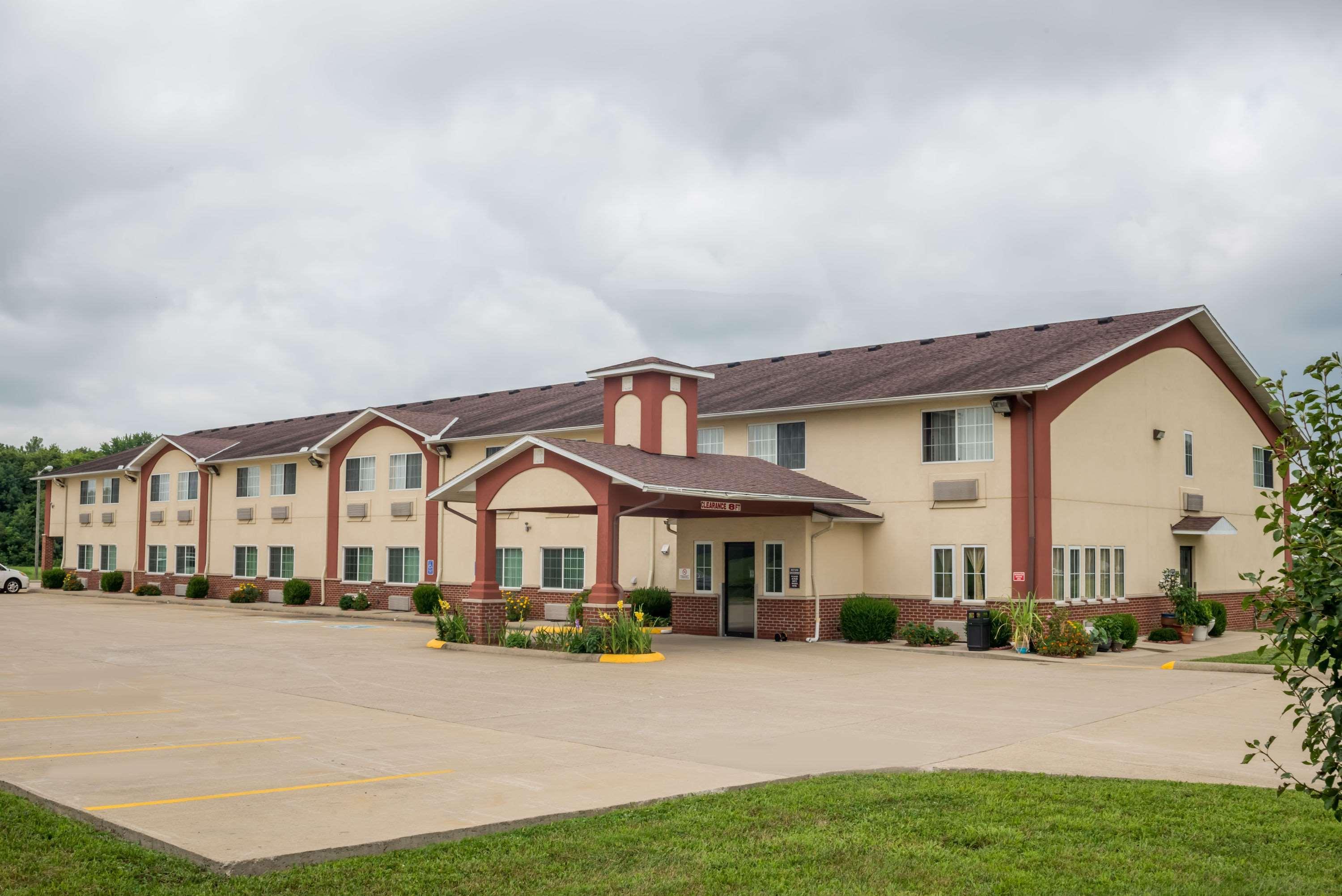 Hotel Super 8 By Wyndham Mt. Carmel Il à Mount Carmel Extérieur photo